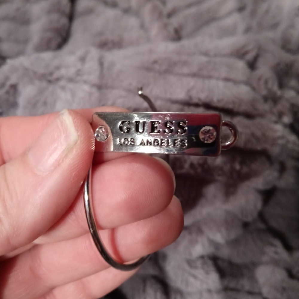 Guess Bracelet - Picture 3 of 4